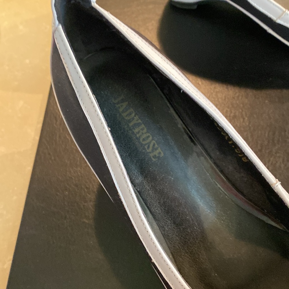 Shoes - Picture 3 of 6